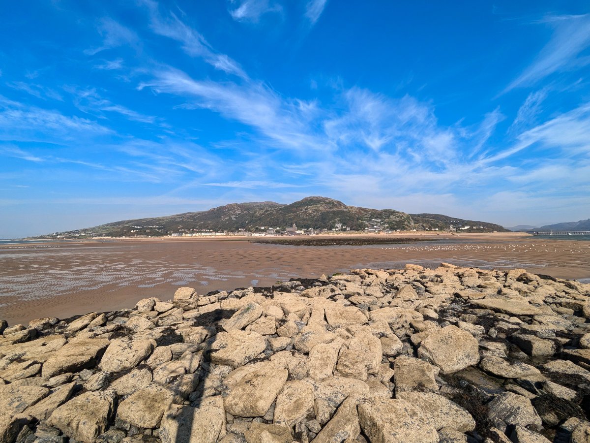 Post Banner - Barmouth's Point - Panoramic views from the tip of the estuary, if the tide allows...